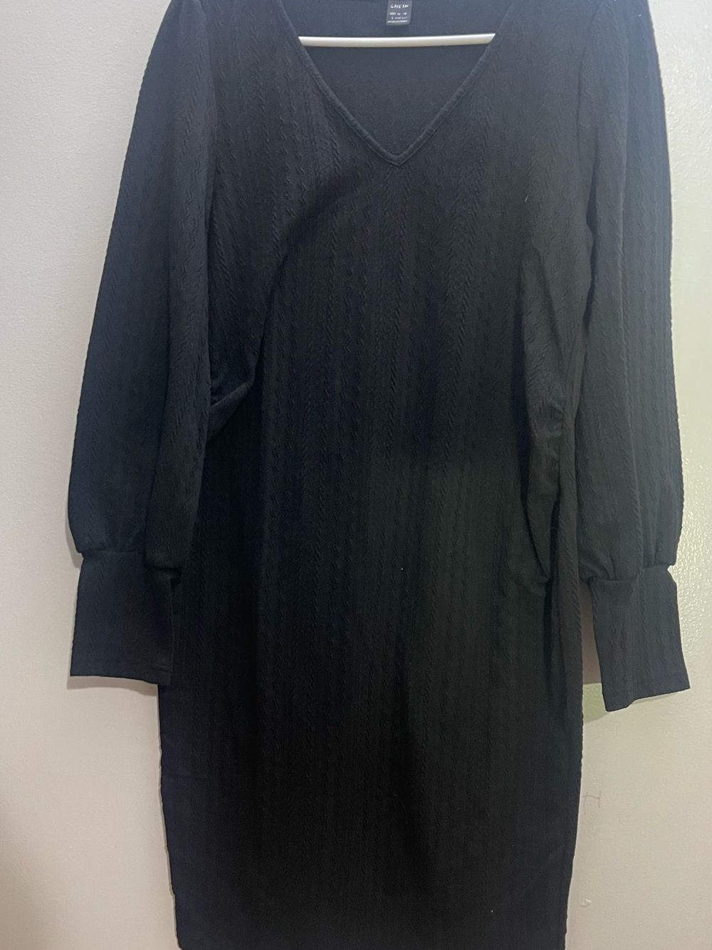 SHEIN Black Long Sleeve V-Neck Dress